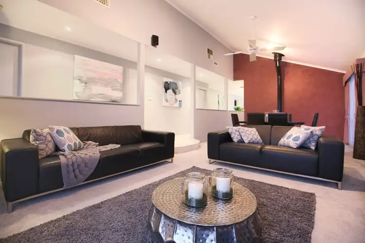 Third view of Homely house listing, 4 Davidson Court, Attwood VIC 3049