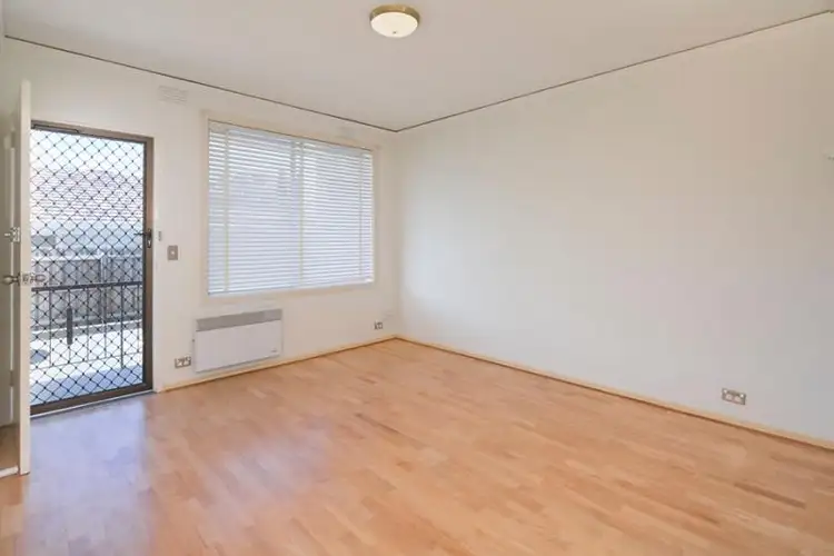 Third view of Homely apartment listing, 2/106 Keon Street, Thornbury VIC 3071