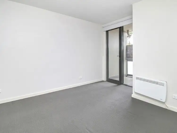 Fifth view of Homely apartment listing, 28/392 Nepean Highway, Frankston VIC 3199