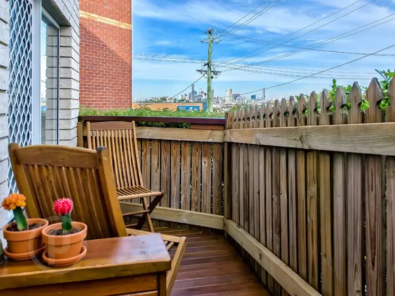 Main view of Homely unit listing, 1/42 Whytecliffe Street, Albion QLD 4010