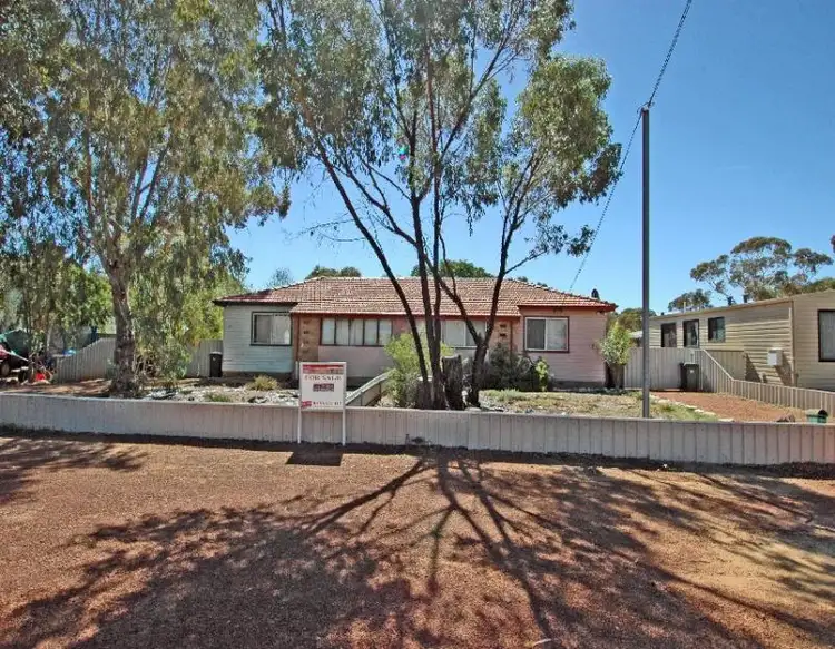 Main view of Homely semi-detached listing, 43 Murphy, Quairading WA 6383