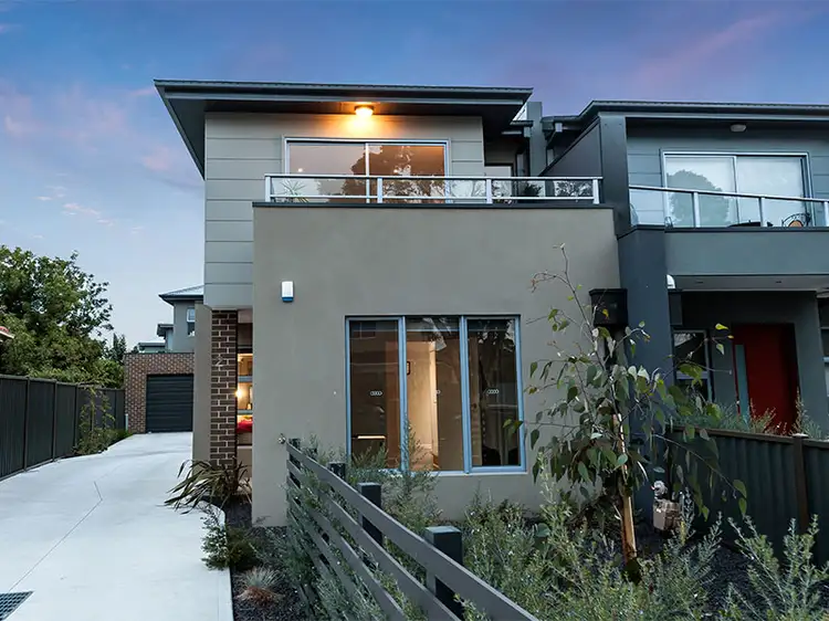 2/4 Holland Court, Maidstone VIC 3012