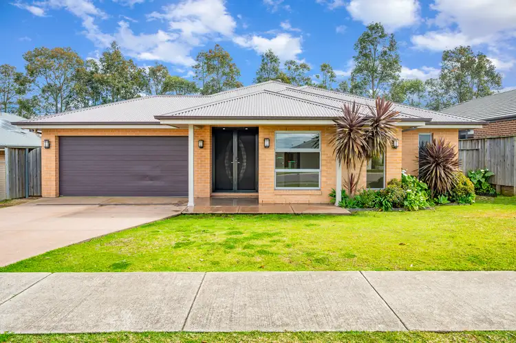 17 Crestview Street