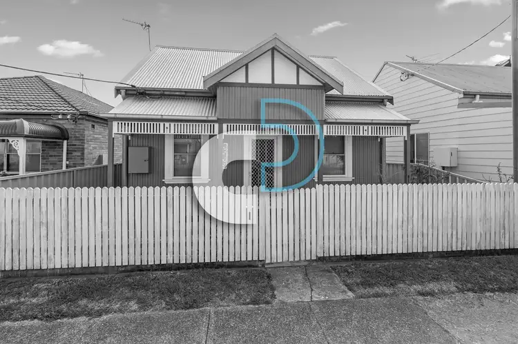 14 Queen Street, Stockton NSW 2295