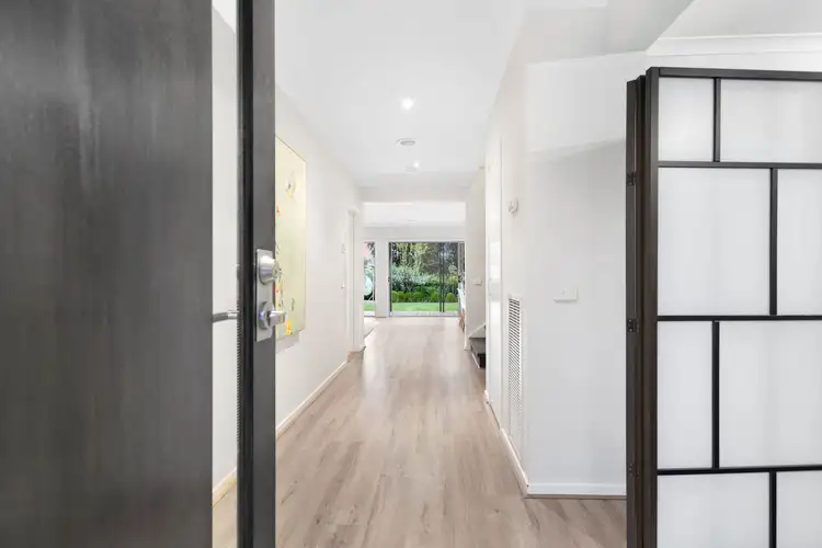Second view of Homely house listing, 25 Warrego Circuit, Sandhurst VIC 3977