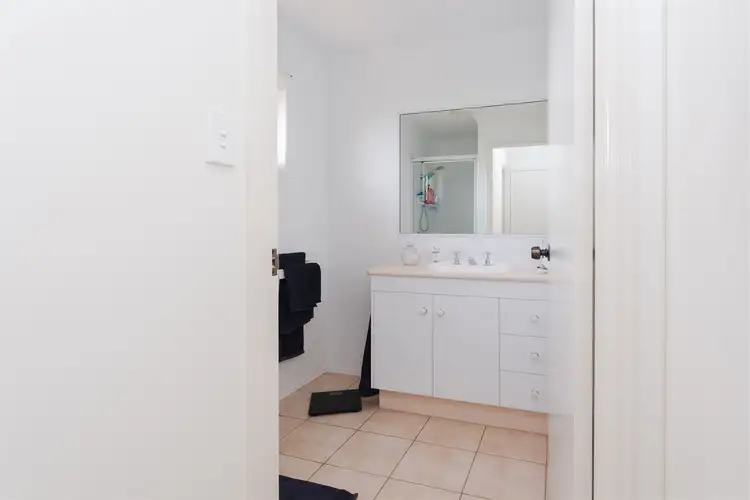 Seventh view of Homely house listing, 4/23 Thabeban Street..., Avenell Heights QLD 4670