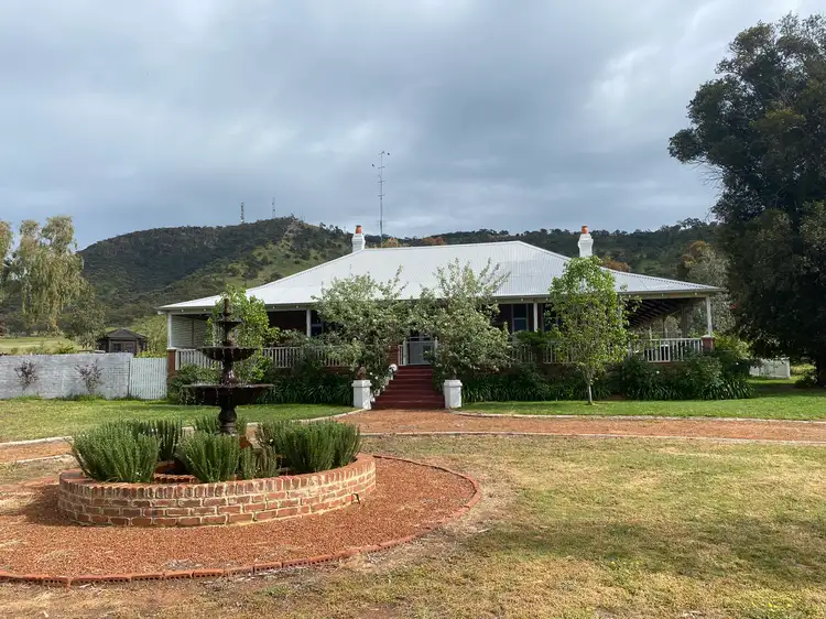 396 North Rd, York WA 6302