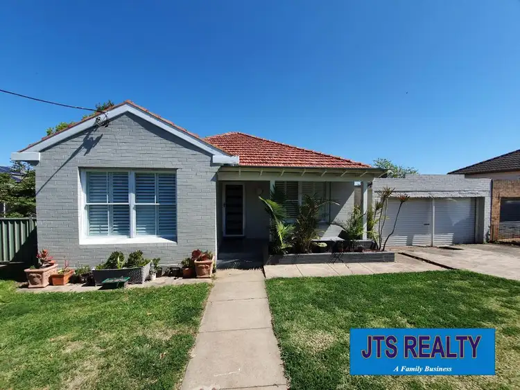 16 Flanders Avenue, Muswellbrook NSW 2333