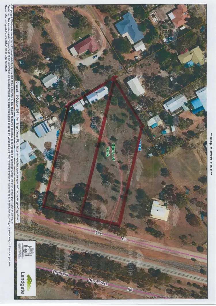 5 Lee Crs, York WA 6302