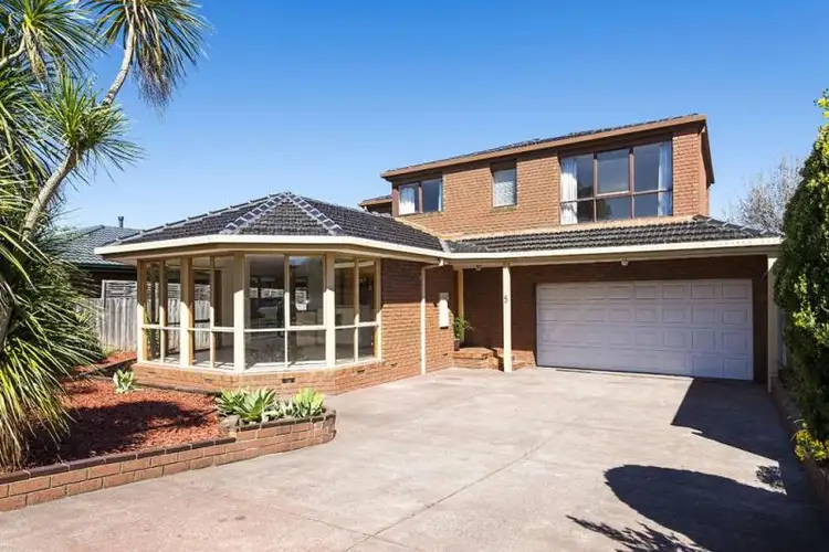 5 Melia Court, Mill Park VIC 3082