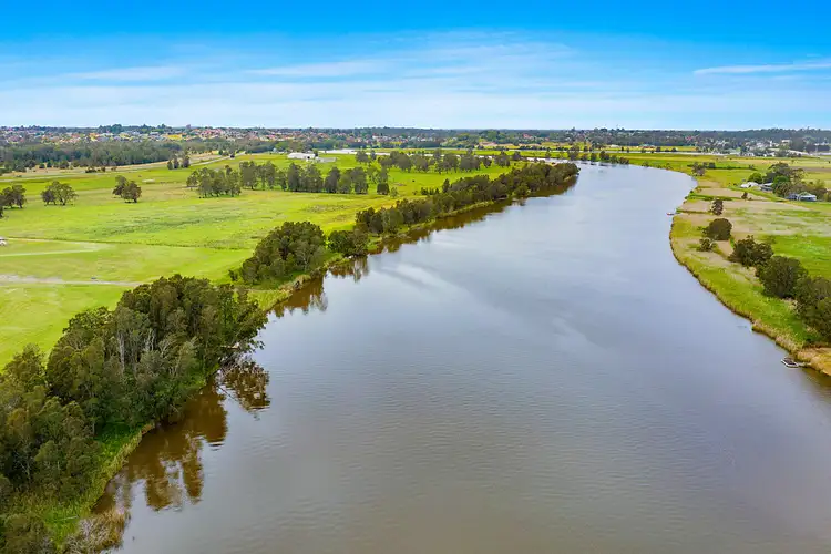 235 Newline Road, Raymond Terrace NSW 2324