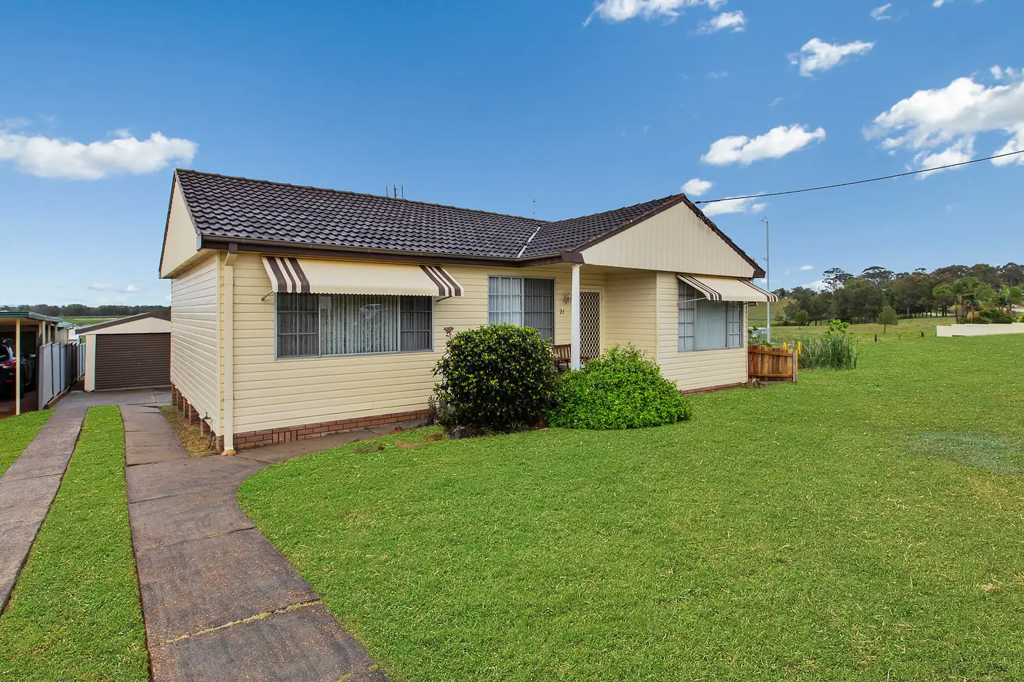 Main view of Homely house listing, 21 Redbill Drive, Woodberry NSW 2322