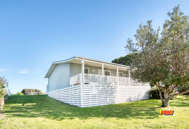 3 BRADLEY AVENUE, Venus Bay VIC 3956