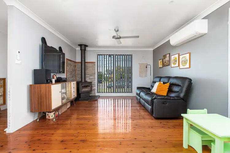 Third view of Homely house listing, 5 Sapphire Drive, Tarro NSW 2322