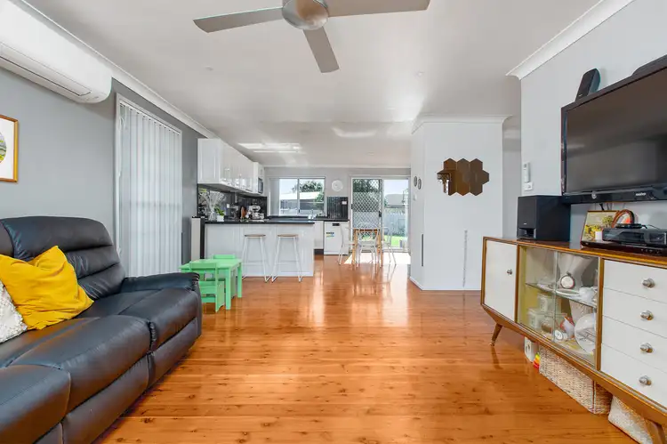 Fourth view of Homely house listing, 5 Sapphire Drive, Tarro NSW 2322