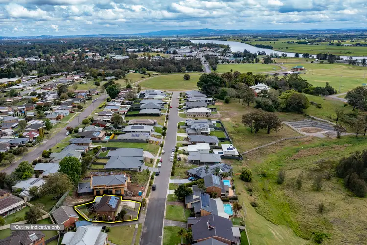 15 Henning Road, Raymond Terrace NSW 2324