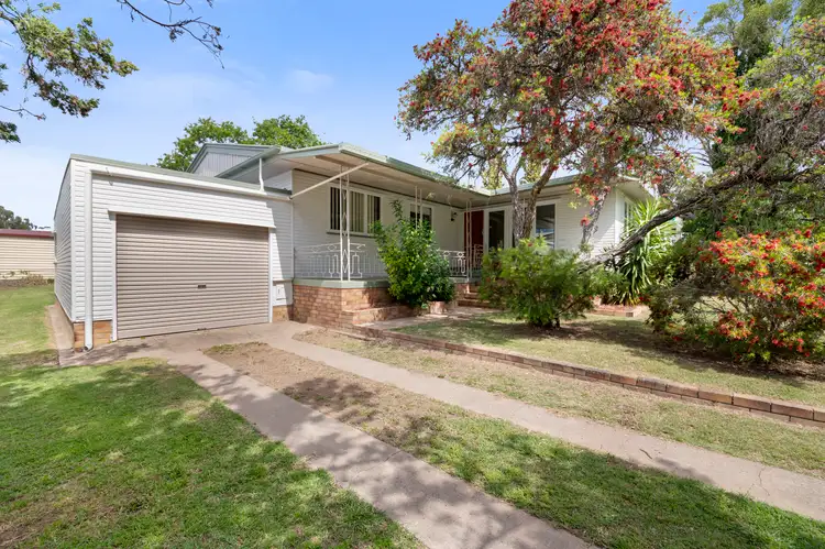 10 Clowes Crescent, Warwick QLD 4370