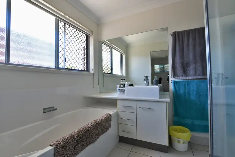 Fifth view of Homely unit listing, 1/9 Robert Street..., Bundaberg South QLD 4670