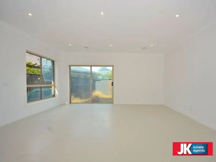 Second view of Homely unit listing, 4/727 Tarneit Road, Tarneit VIC 3029