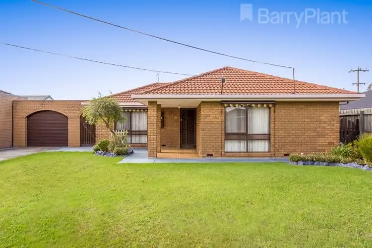 13 Edwards Drive, Altona Meadows VIC 3028