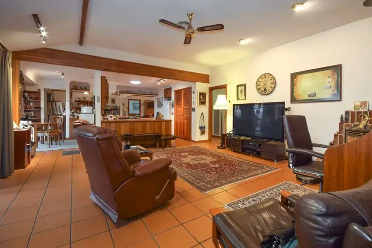 Fifth view of Homely house listing, 6 Kerri Court, Sunbury VIC 3429