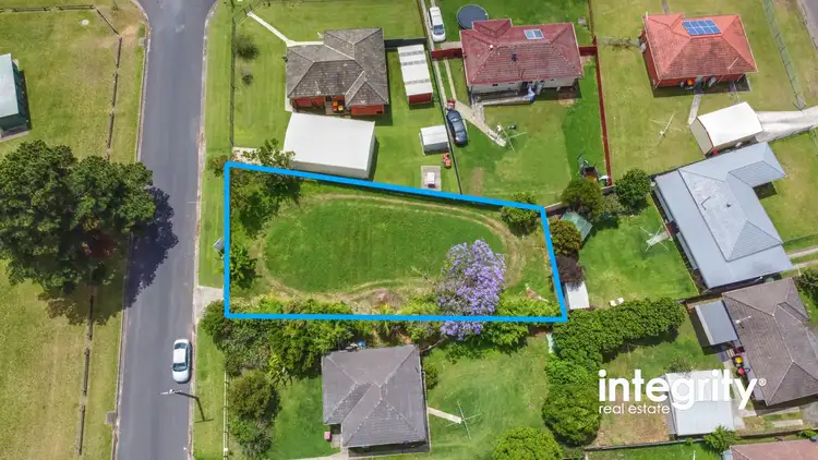 2 Hobart Street, Nowra NSW 2541