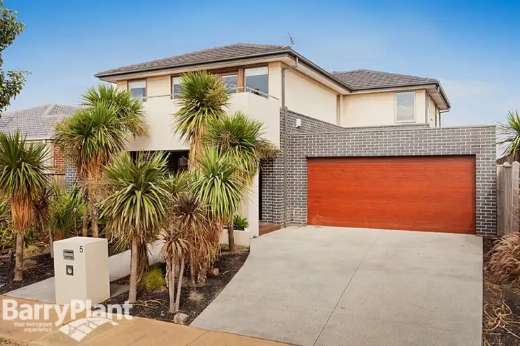 5 Fantail Crescent, Williams Landing VIC 3027