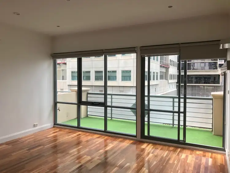 402-408 La Trobe Street