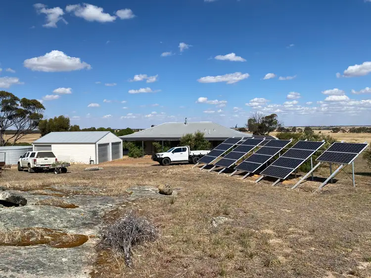 3251 Westdale Rd, Beverley WA 6304