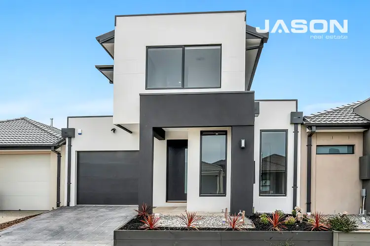 Second view of Homely house listing, 11 Quebec Avenue, Craigieburn VIC 3064