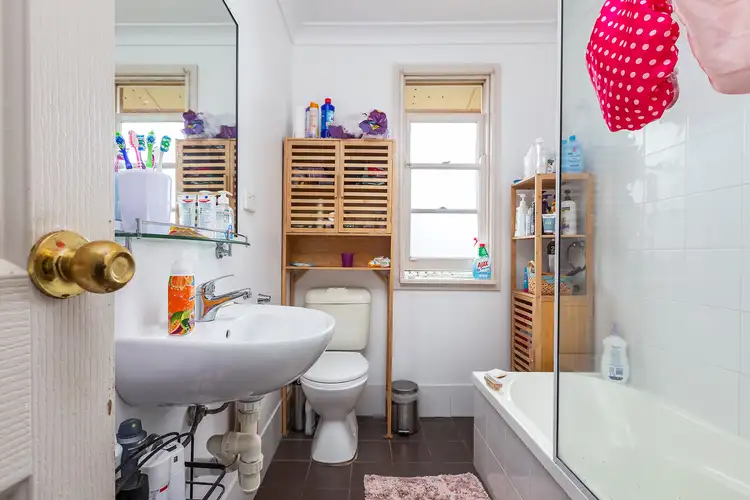 Seventh view of Homely house listing, 4 Busby Close, Woodberry NSW 2322