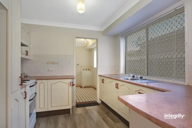 Third view of Homely house listing, 2/7 Hamilton Place, Bomaderry NSW 2541