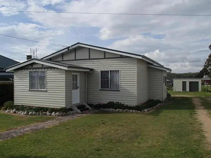 Main view of Homely house listing, 8 Connor Street, Stanthorpe QLD 4380