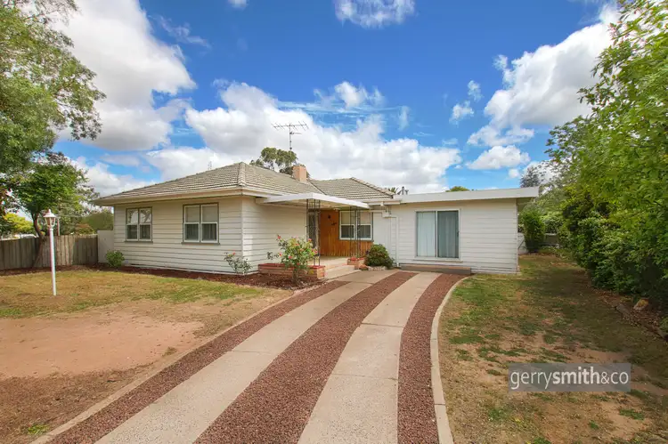 6 Kalimna Avenue, Horsham VIC 3400