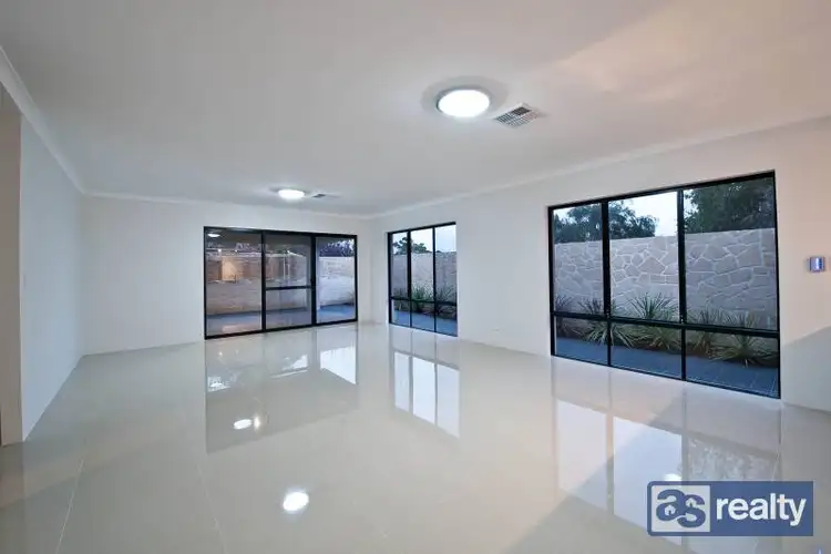 Fifth view of Homely house listing, B/18 Maurice Street, Embleton WA 6062