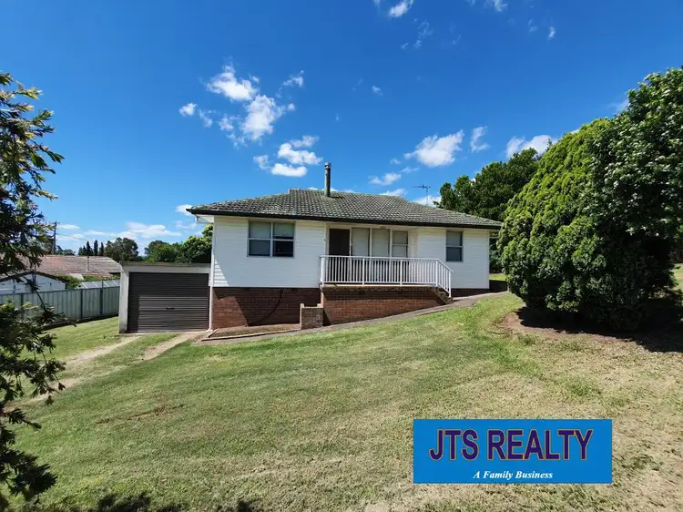 2 Tarakan Avenue, Muswellbrook NSW 2333