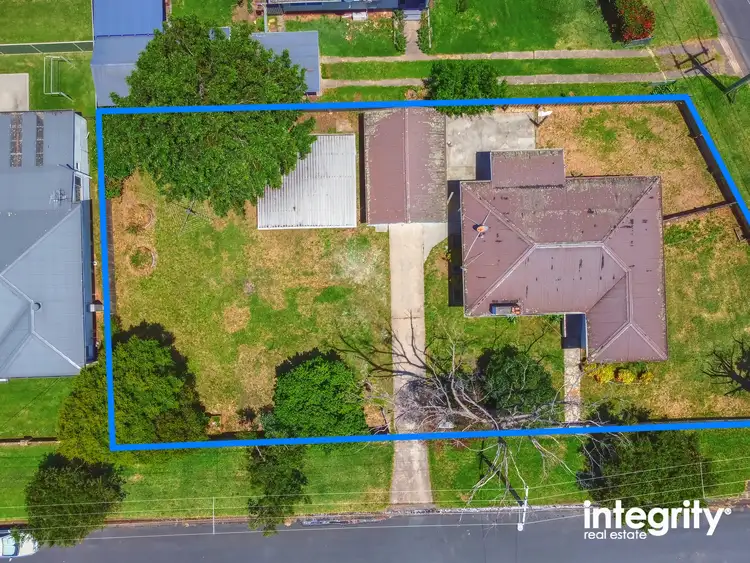 2A Ernest Street, Nowra NSW 2541