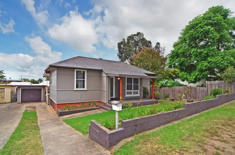 14 Burr Avenue, Nowra NSW 2541