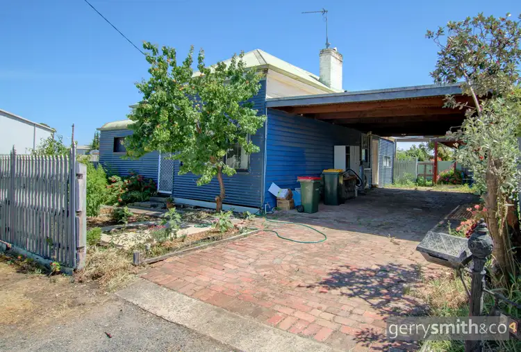 24 Millar Street, Horsham VIC 3400