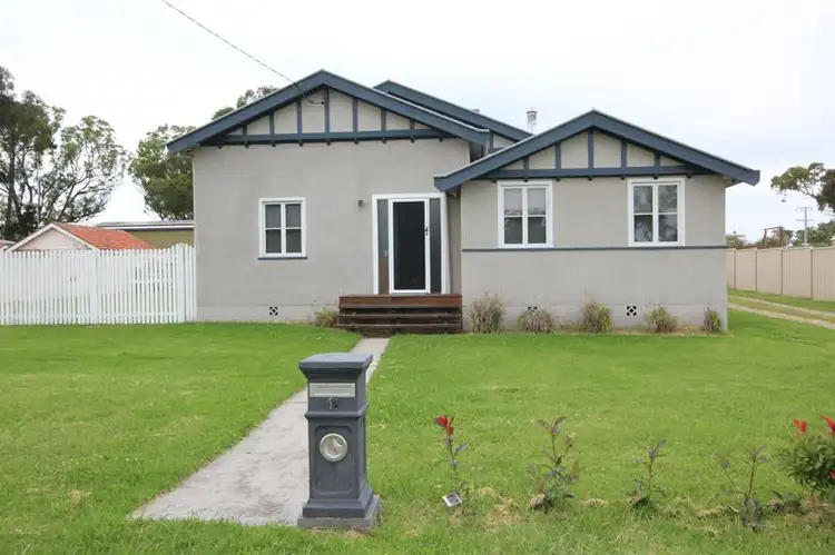 11 Catherine Street, Stanthorpe QLD 4380