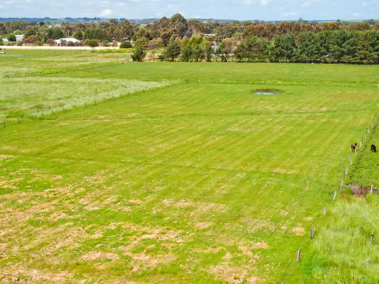 380 Aireys Street, Elliminyt VIC 3250