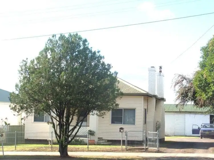 208 Lang Street, Glen Innes NSW 2370