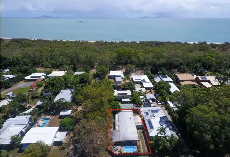 106 Waverley Street, Bucasia QLD 4750