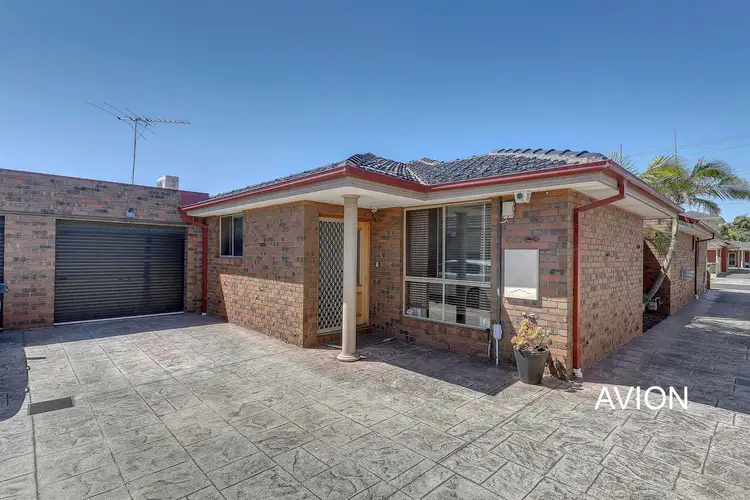 2/21 Waratah Avenue, Tullamarine VIC 3043