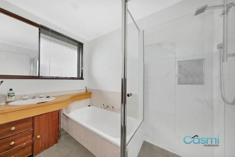 Sixth view of Homely house listing, 15 Milburn Place, Craigieburn VIC 3064