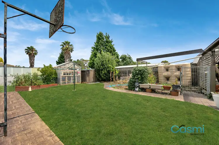 Seventh view of Homely house listing, 15 Milburn Place, Craigieburn VIC 3064