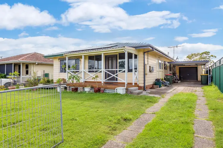 Second view of Homely house listing, 21 Kirkton Crescent, Woodberry NSW 2322