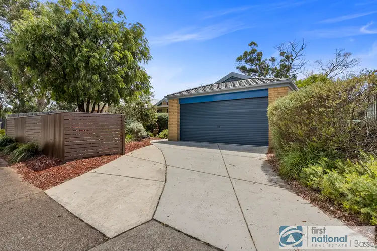 2c Inglewood Cres, Rosebud VIC 3939
