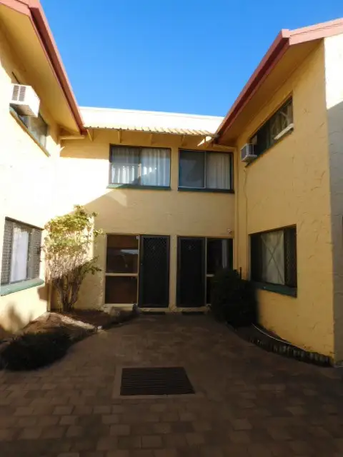 4/2a Powell Street, Bowen QLD 4805