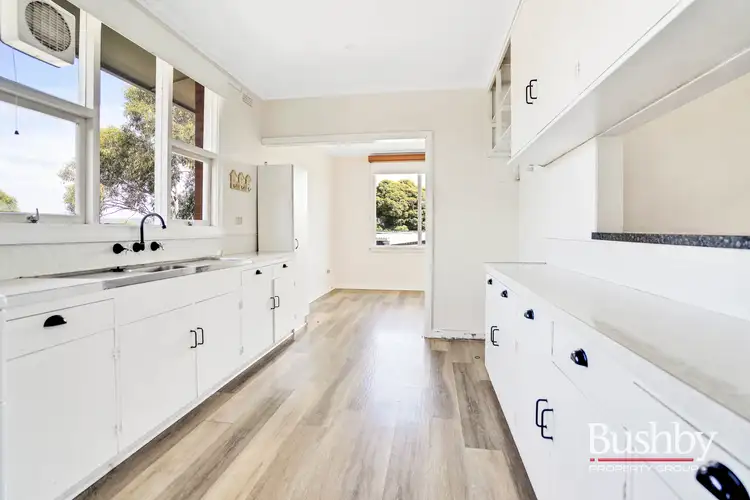 37 Ronneby Road, Newnham TAS 7248
